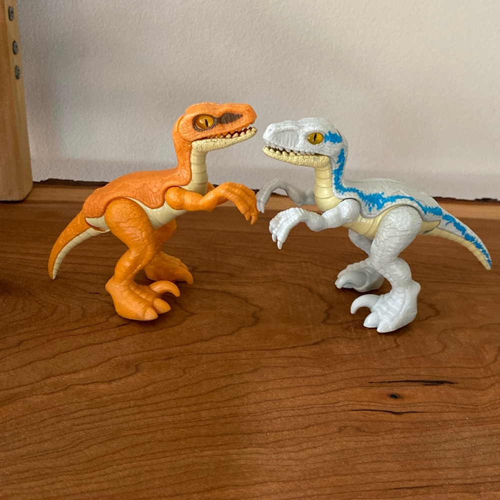Imaginext Jurassic World Raptor Raid - Blue and Echo